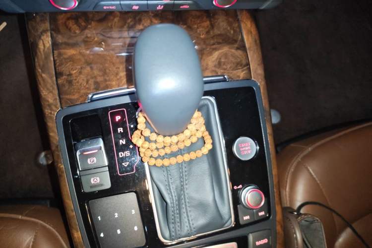 Used Audi A6L 2014 30 FSI Comfort Model Gear Lever
