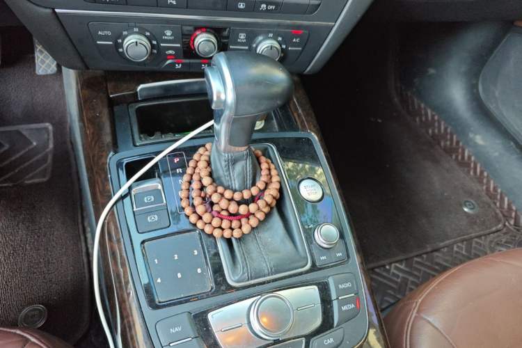 Used Audi A6L 2014 TFSI Standard Model Gear Lever