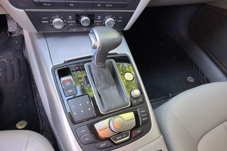 Used Audi A6L 2014 TFSI Standard Model Gear Lever
