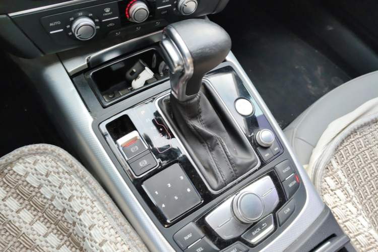 Used Audi A6L 2014 TFSI Standard Model Gear Lever