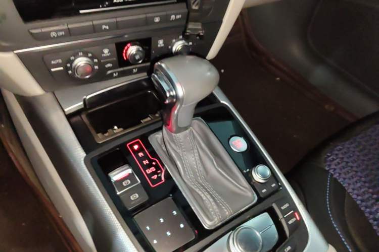 Used Audi A6L 2014 TFSI Standard Model Gear Lever