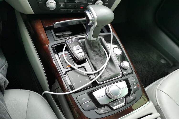 Used Audi A6L 2014 30 FSI Comfort Model Gear Lever
