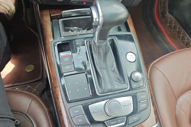 Used Audi A6L 2014 30 FSI Comfort Model Gear Lever