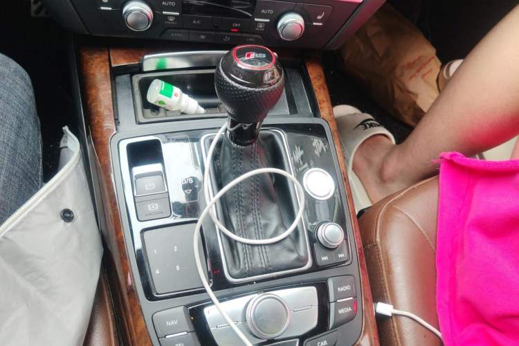 Used Audi A6L 2014 30 FSI Comfort Model Gear Lever