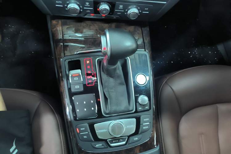 Used Audi A6L 2014 30 FSI Technology Model Gear Lever