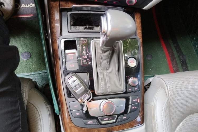 Used Audi A6L 2014 35 FSI Comfort Version Gear Lever