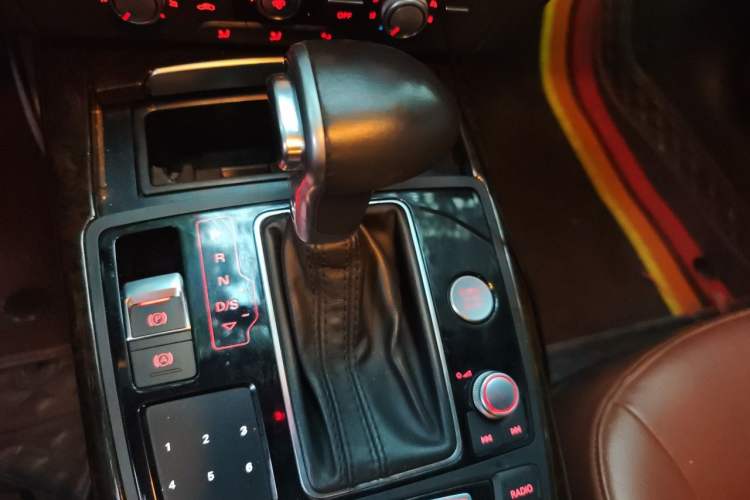 Used Audi A6L 2014 TFSI Standard Model Gear Lever