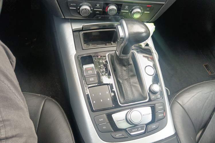 Used Audi A6L 2014 TFSI Standard Model Gear Lever
