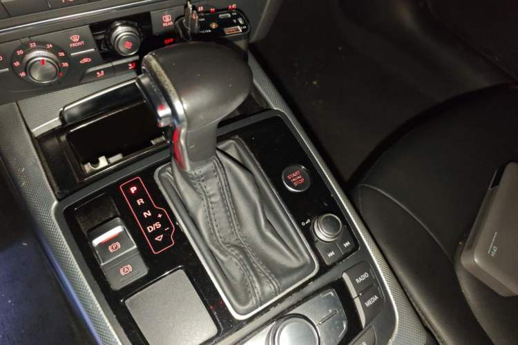 Used Audi A6L 2014 TFSI Standard Model Gear Lever
