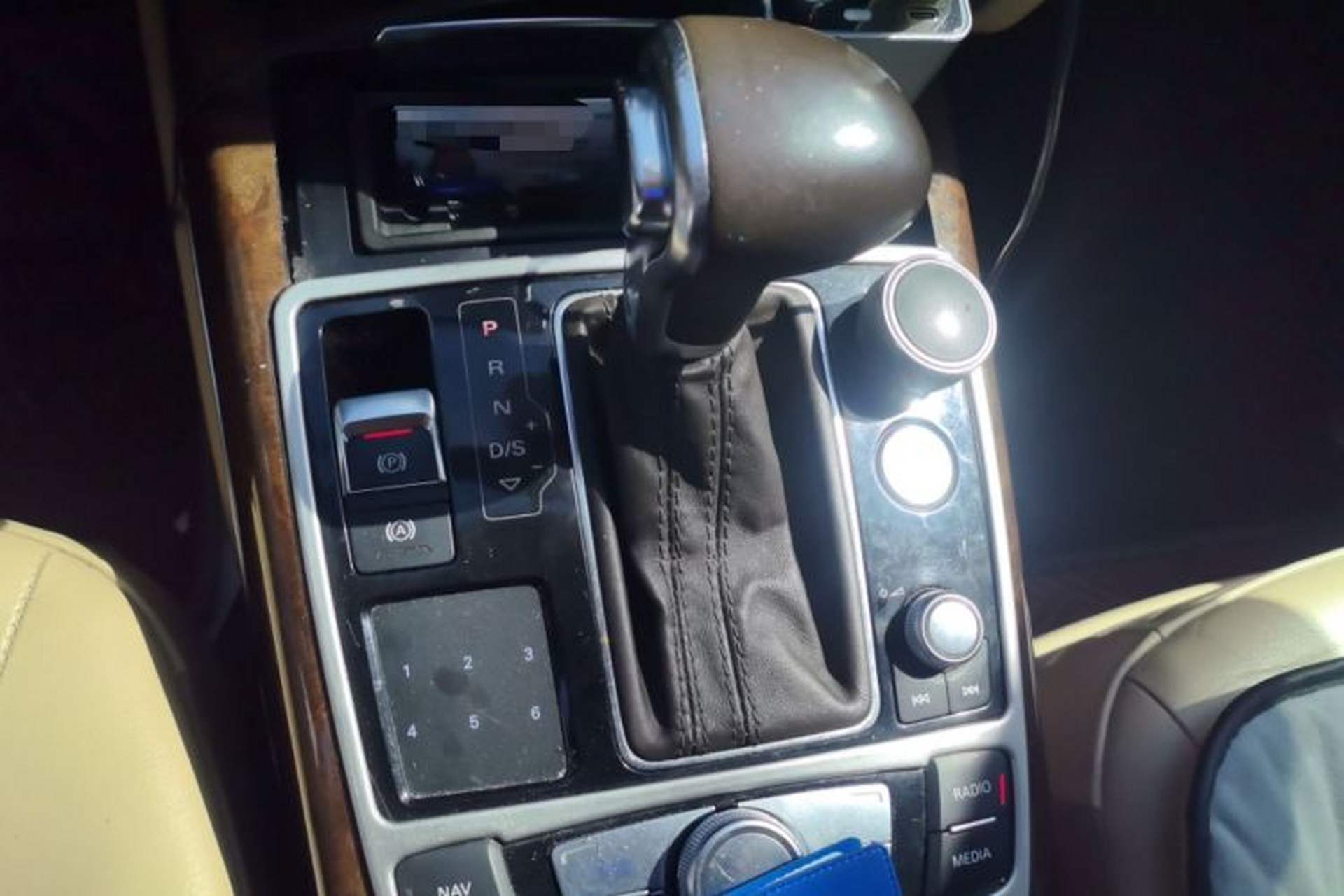 Used Audi A6L 2014 30 FSI Comfort Model Gear Lever