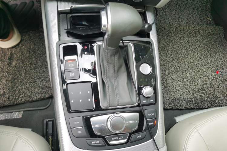 Used Audi A6L 2014 TFSI Standard Model Gear Lever
