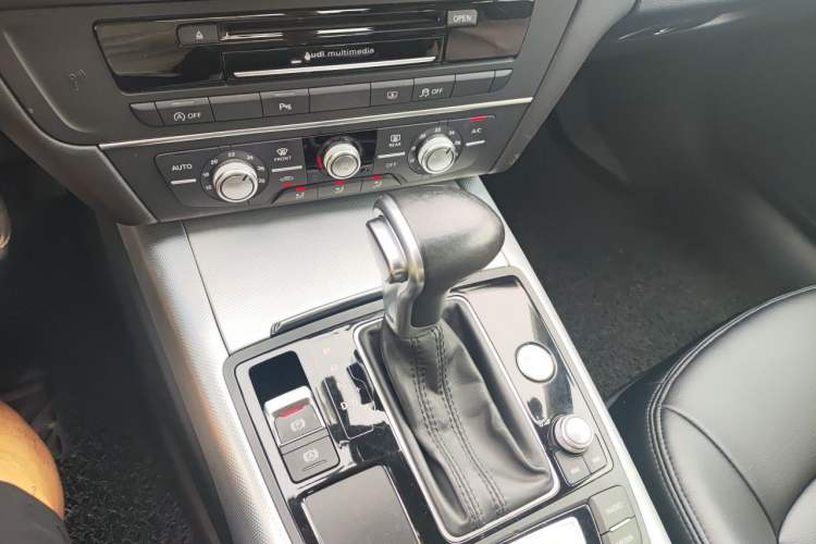 Used Audi A6L 2014 TFSI Standard Model Gear Lever