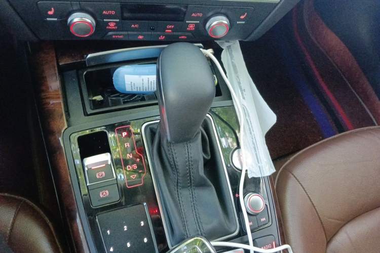 Used Audi A6L 2014 30 FSI Comfort Model Gear Lever