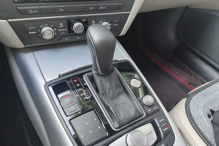 Used Audi A6L 2014 TFSI Standard Model Gear Lever
