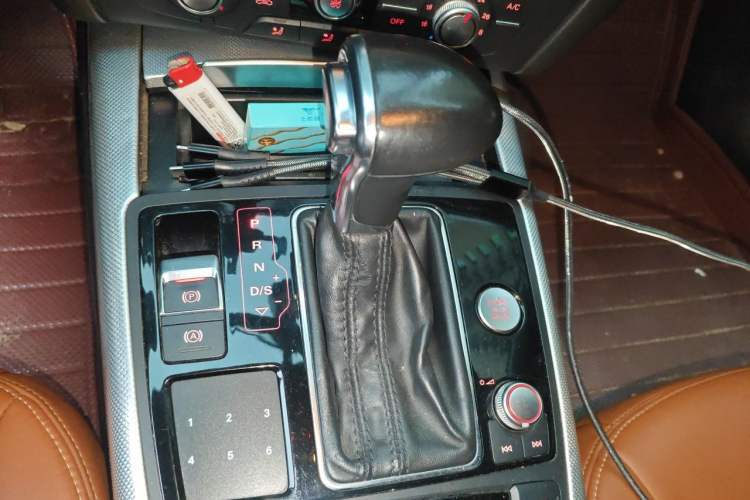 Used Audi A6L 2014 TFSI Standard Model Gear Lever
