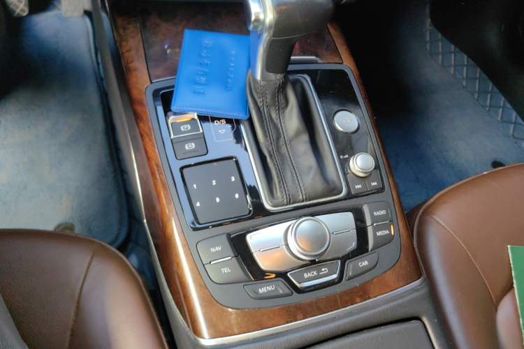 Used Audi A6L 2014 30 FSI Comfort Model Gear Lever