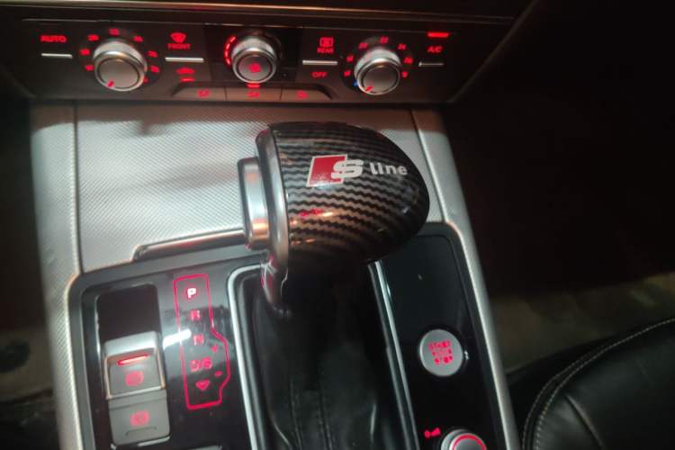 Used Audi A6L 2014 TFSI Standard Model Gear Lever
