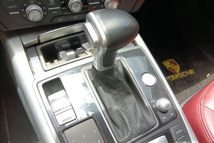 Used Audi A6L 2014 TFSI Standard Model Gear Lever