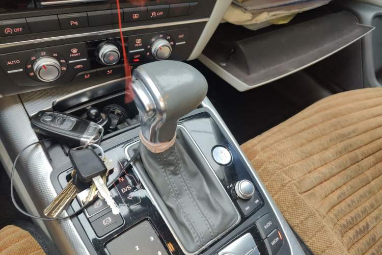 Used Audi A6L 2014 TFSI Standard Model Gear Lever