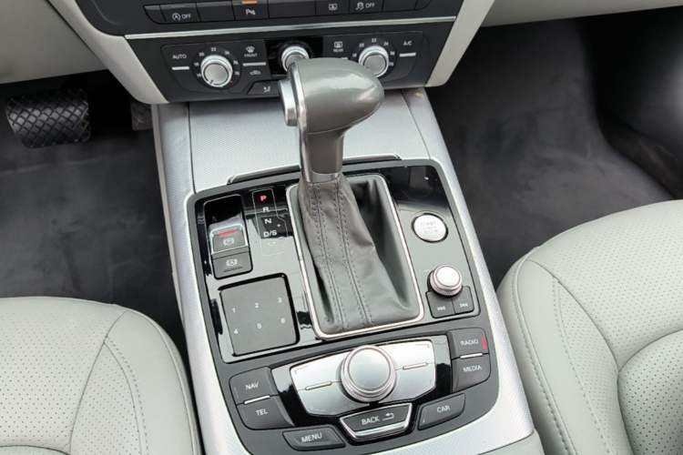 Used Audi A6L 2014 TFSI Standard Model Gear Lever