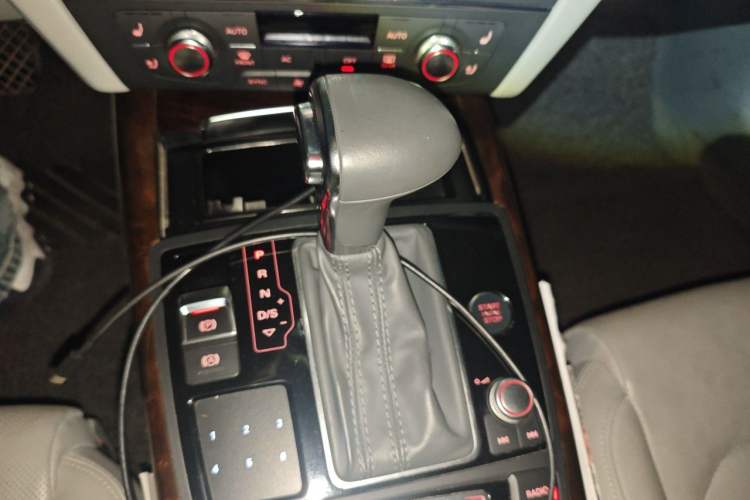 Used Audi A6L 2014 35 FSI Comfort Version Gear Lever