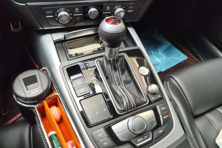 Used Audi A6L 2014 TFSI Standard Model Gear Lever