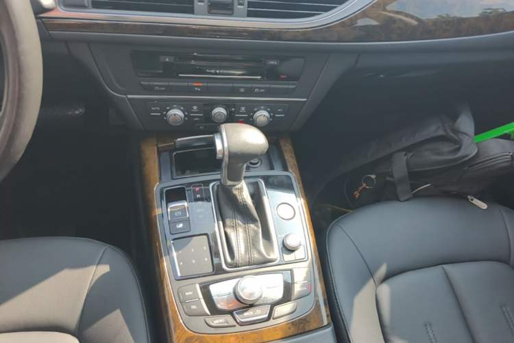 Used Audi A6L 2014 30 FSI Technology Model Gear Lever
