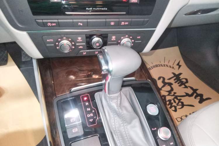 Used Audi A6L 2014 TFSI Standard Model Gear Lever