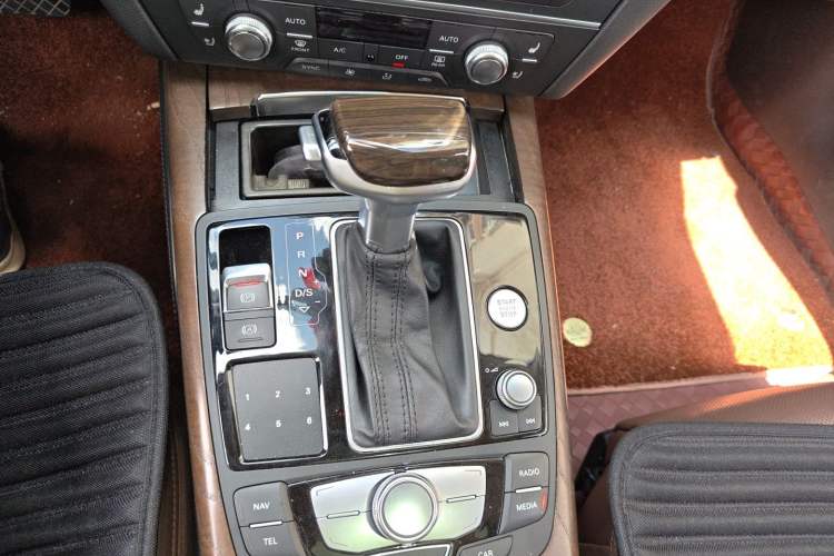 Used Audi A6L 2014 35 FSI quattro Luxury Model Gear Lever