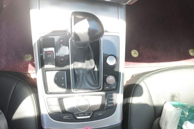 Used Audi A6L 2014 TFSI Standard Model Gear Lever