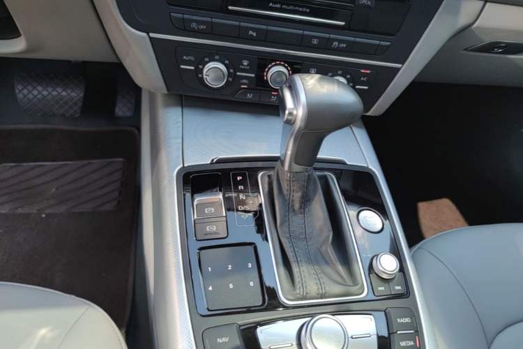 Used Audi A6L 2014 TFSI Standard Model Gear Lever