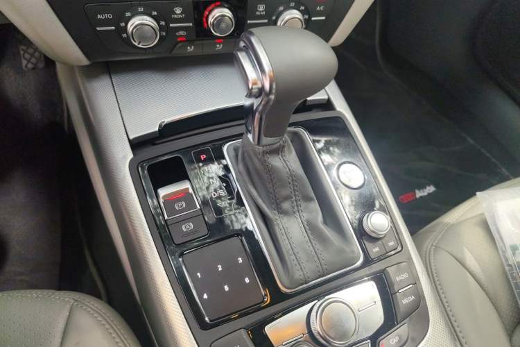 Used Audi A6L 2014 TFSI Standard Model Gear Lever