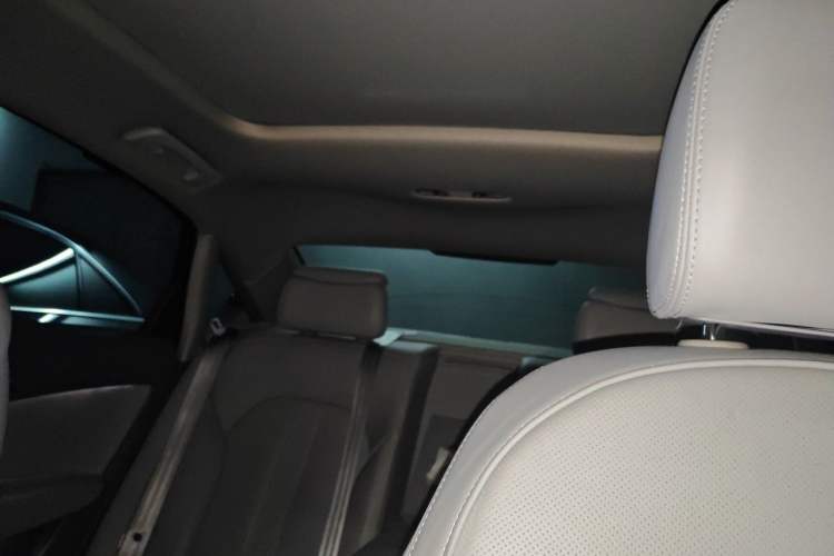 Used Audi A6L 2014 50 TFSI quattro Luxury Model Headliner
