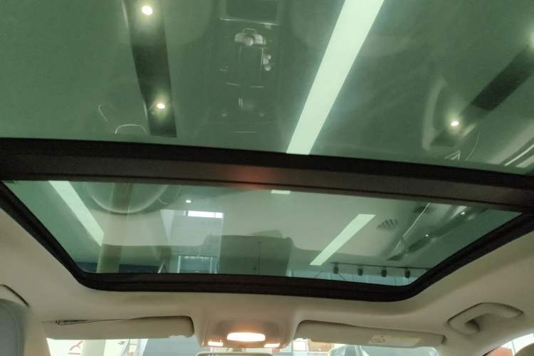 Used Audi A6L 2014 30 FSI Luxury Model Headliner