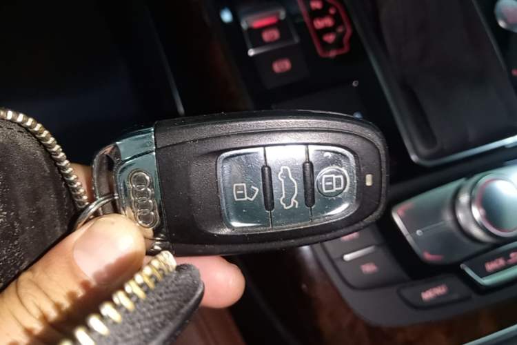 Used Audi A6L 2014 35 FSI Luxury Edition Interior 1