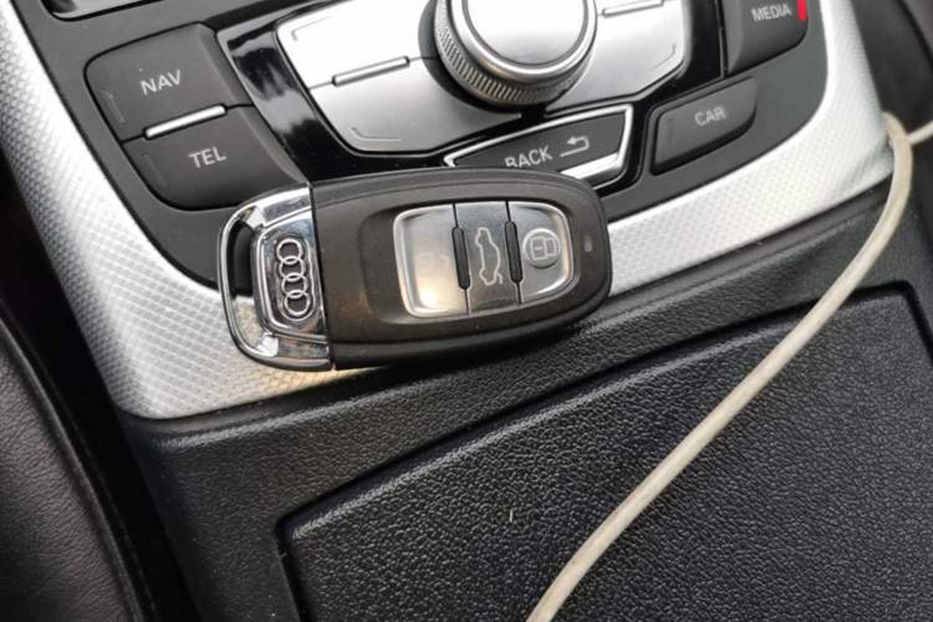 Used Audi A6L 2014 TFSI Standard Model Interior 1