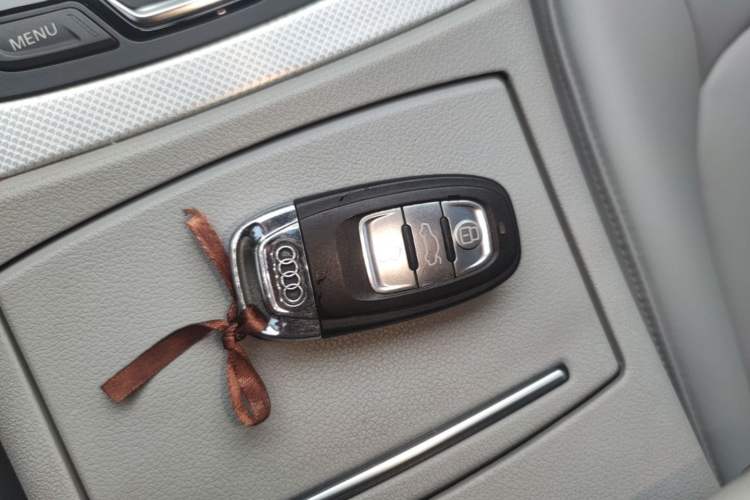 Used Audi A6L 2014 TFSI Standard Model Interior 1