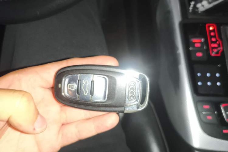 Used Audi A6L 2014 TFSI Comfort Model Interior 1