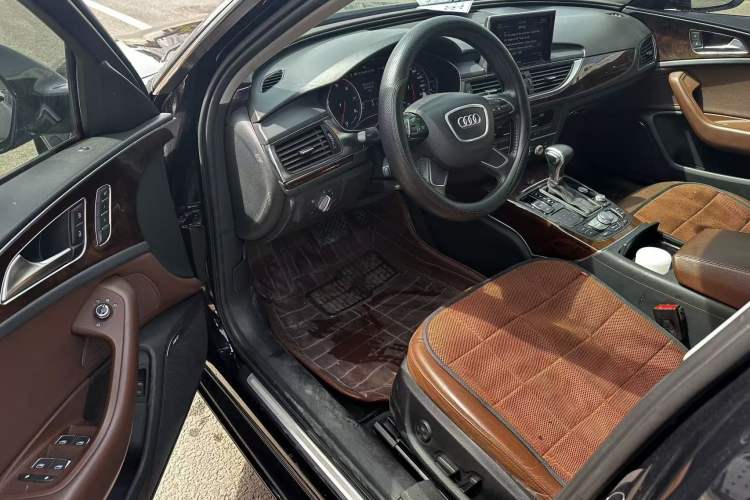 Used Audi A6L 2014 30 FSI Luxury Model Interior 2