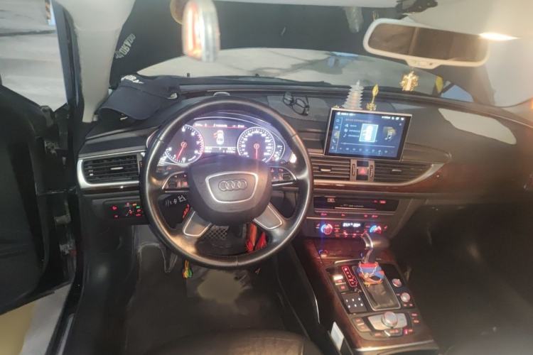 Used Audi A6L 2014 30 FSI Luxury Model Interior 2