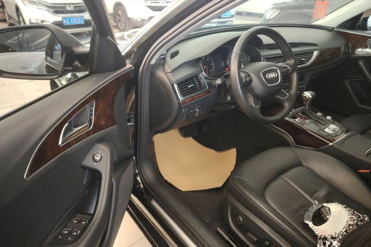 Used Audi A6L 2014 30 FSI Comfort Model Interior 2