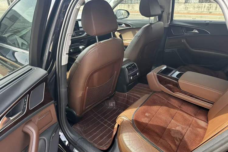 Used Audi A6L 2014 30 FSI Luxury Model Interior 3