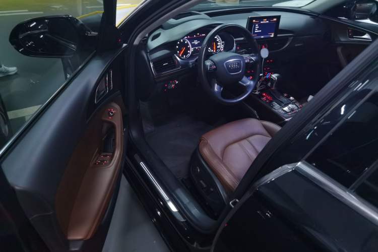 Used Audi A6L 2014 50 TFSI quattro Luxury Model Interior 3