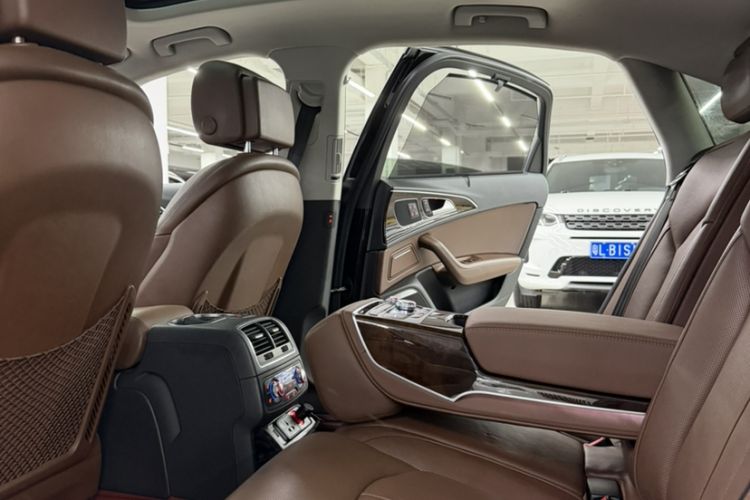 Used Audi A6L 2014 35 FSI Luxury Edition Interior 3