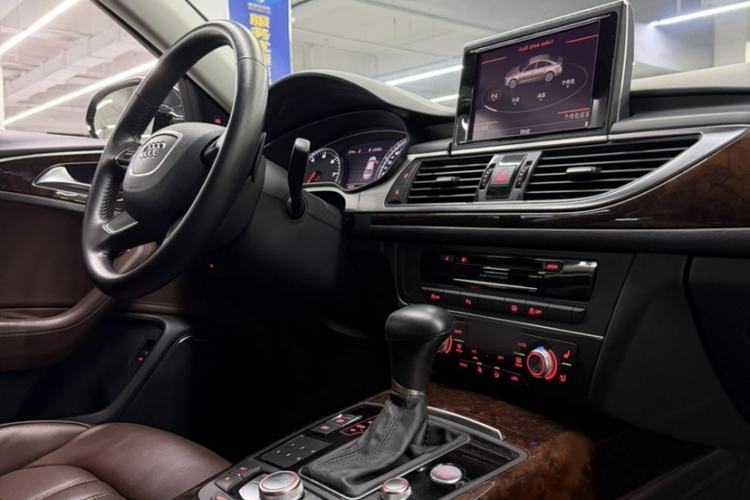Used Audi A6L 2014 35 FSI Luxury Edition Interior 4