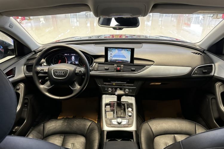 Used Audi A6L 2014 30 FSI Technology Model Interior 4