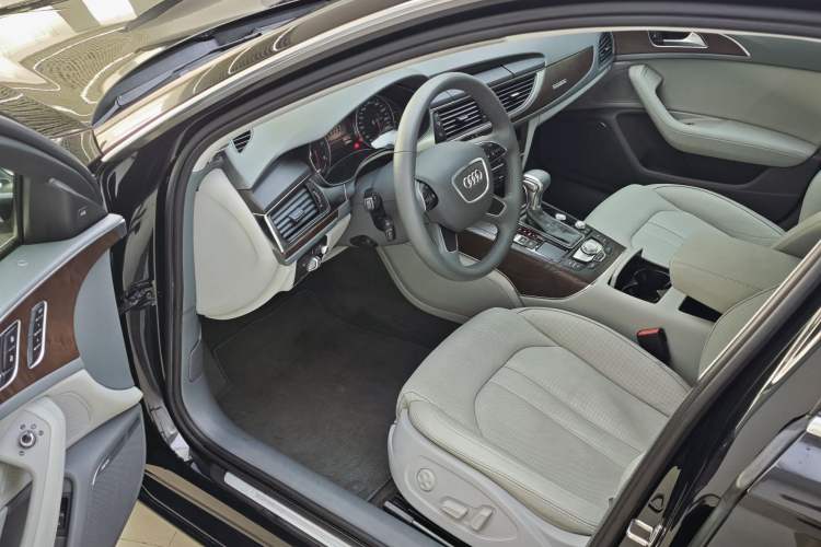 Used Audi A6L 2014 50 TFSI quattro Luxury Model Interior 6