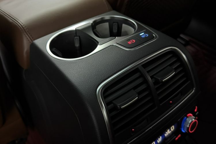 Used Audi A6L 2014 35 FSI Luxury Edition Interior 8