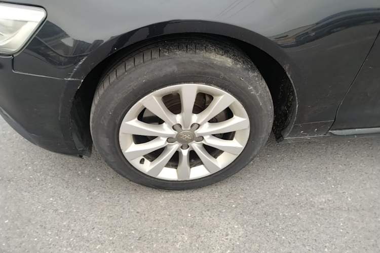 Used Audi A6L 2014 TFSI Standard Model Left Front Wheel Hub