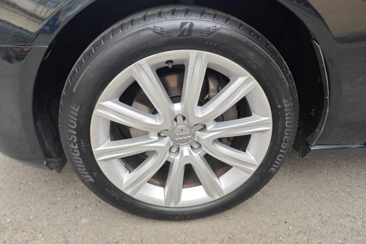Used Audi A6L 2014 TFSI Standard Model Left Front Wheel Hub